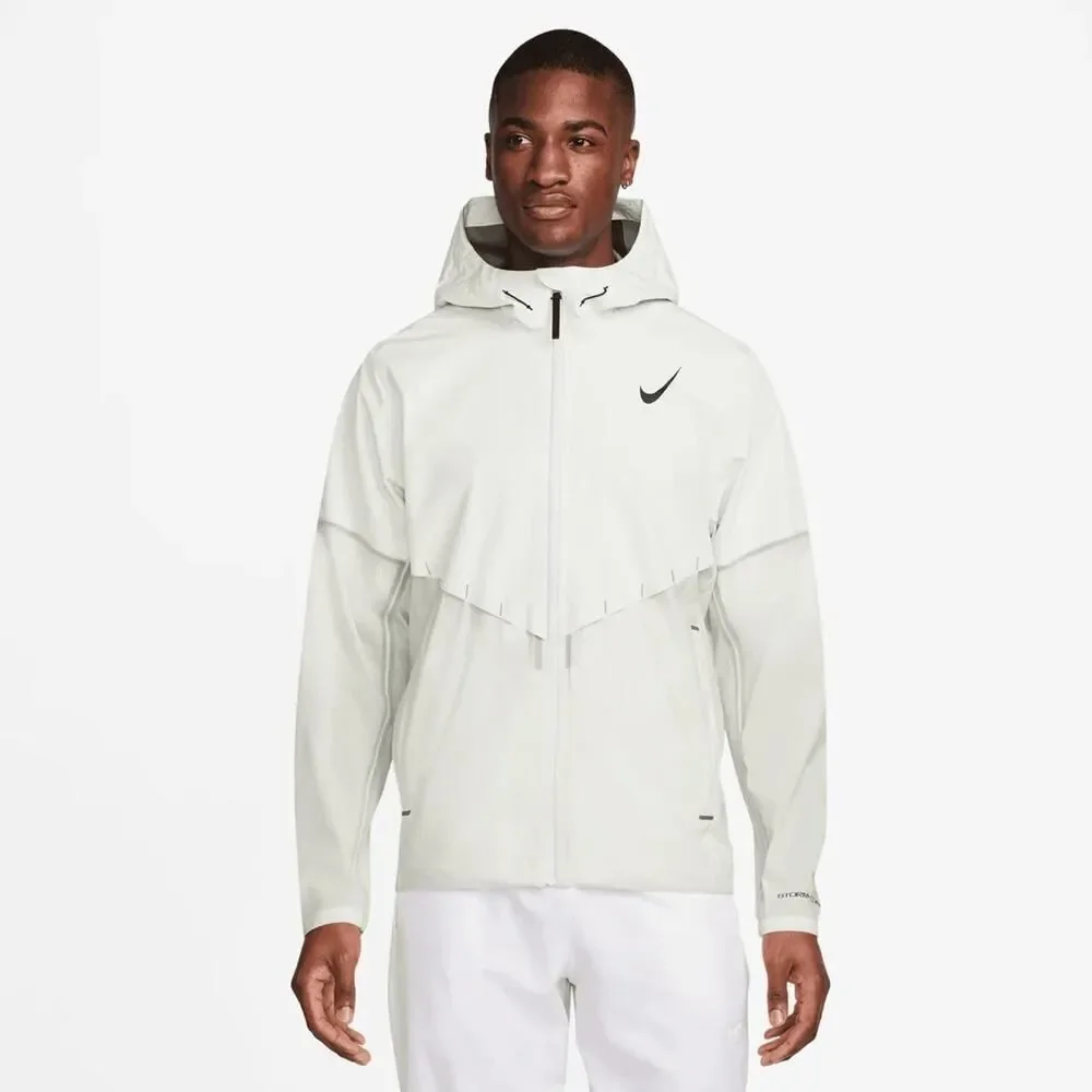 Nike AeroSwift Men Storm-FIT Aerogami Running Jacket White Medium FZ9039-121 NWT